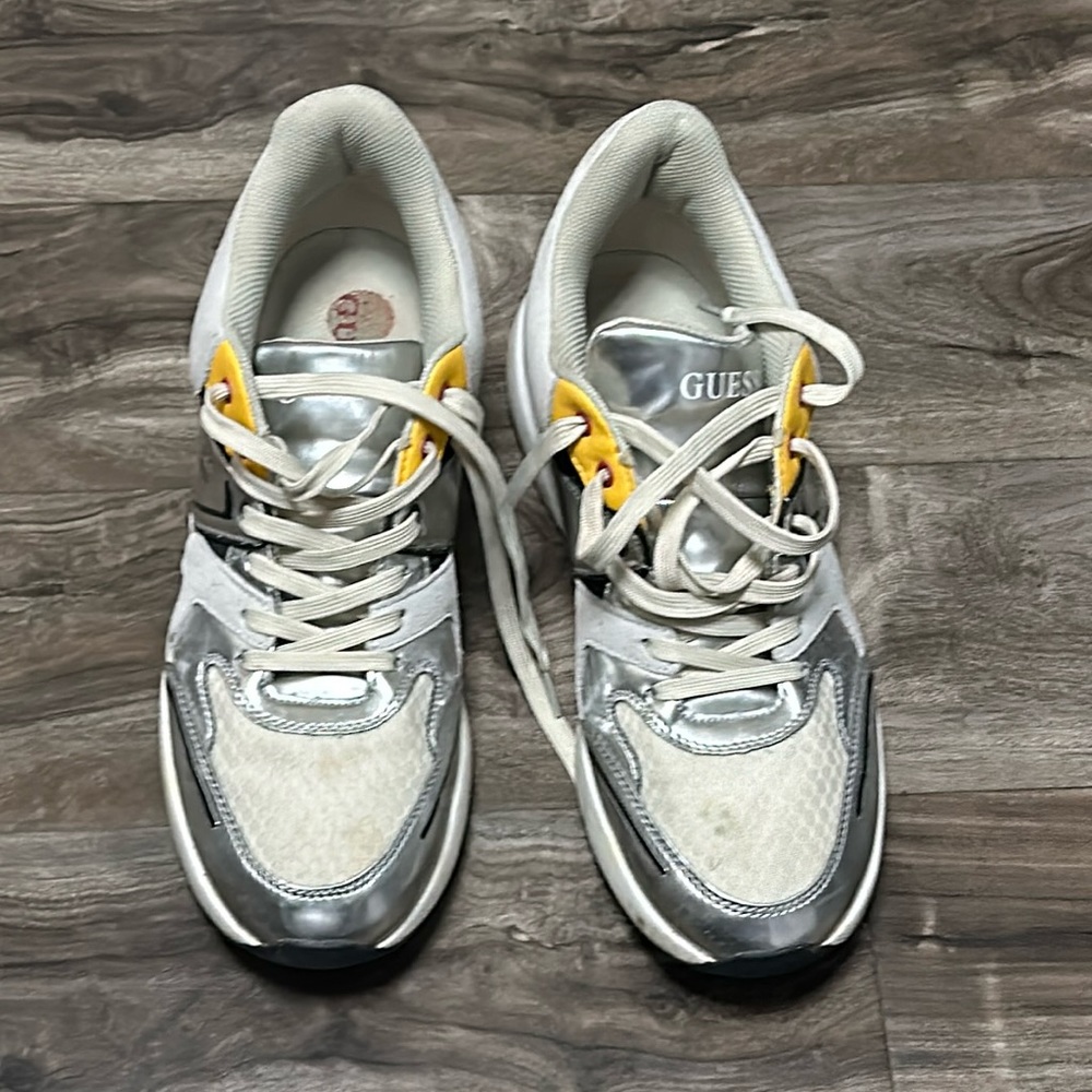 GUESS Tinsley Color-Block Metallic Sneakers Mens Size 11 - SKU 222388